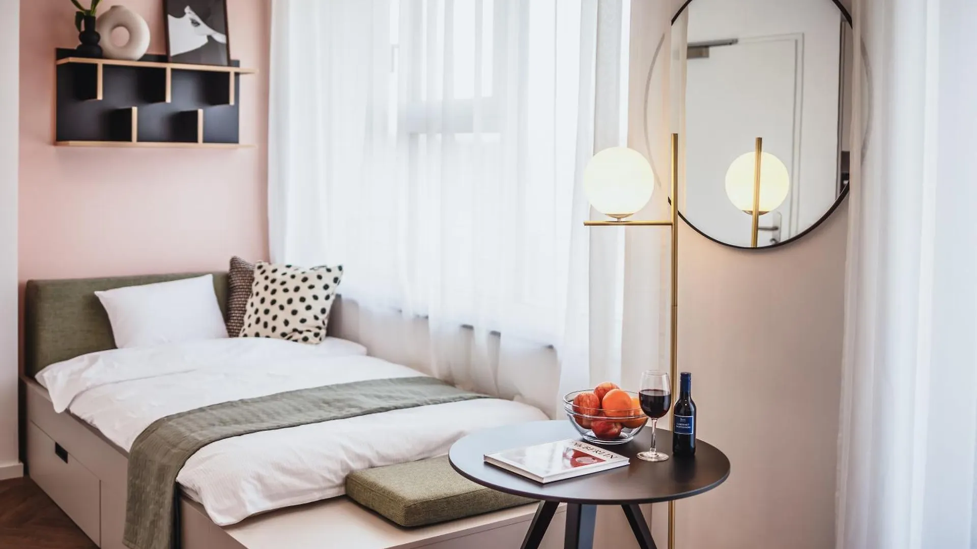 The Circus Living Aparthotel Berlin 0*,